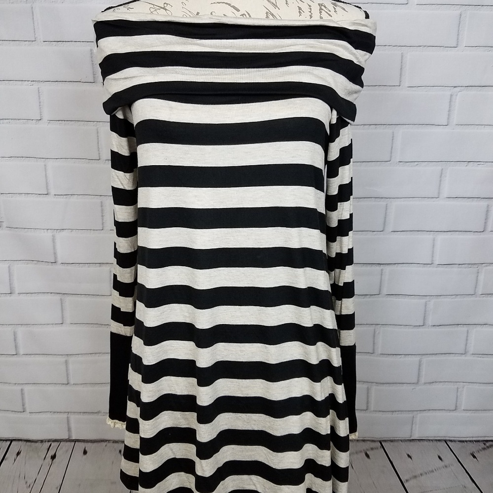 Black & Oatmeal Off Shoulder Long Sleeve Tunic